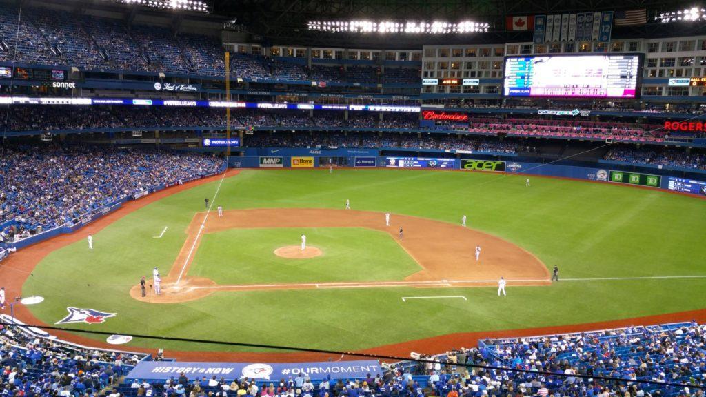 Mother’s Day at the Toronto Blue Jays with Rogers Mother's Day at the Toronto Blue Jays with Rogers the Field