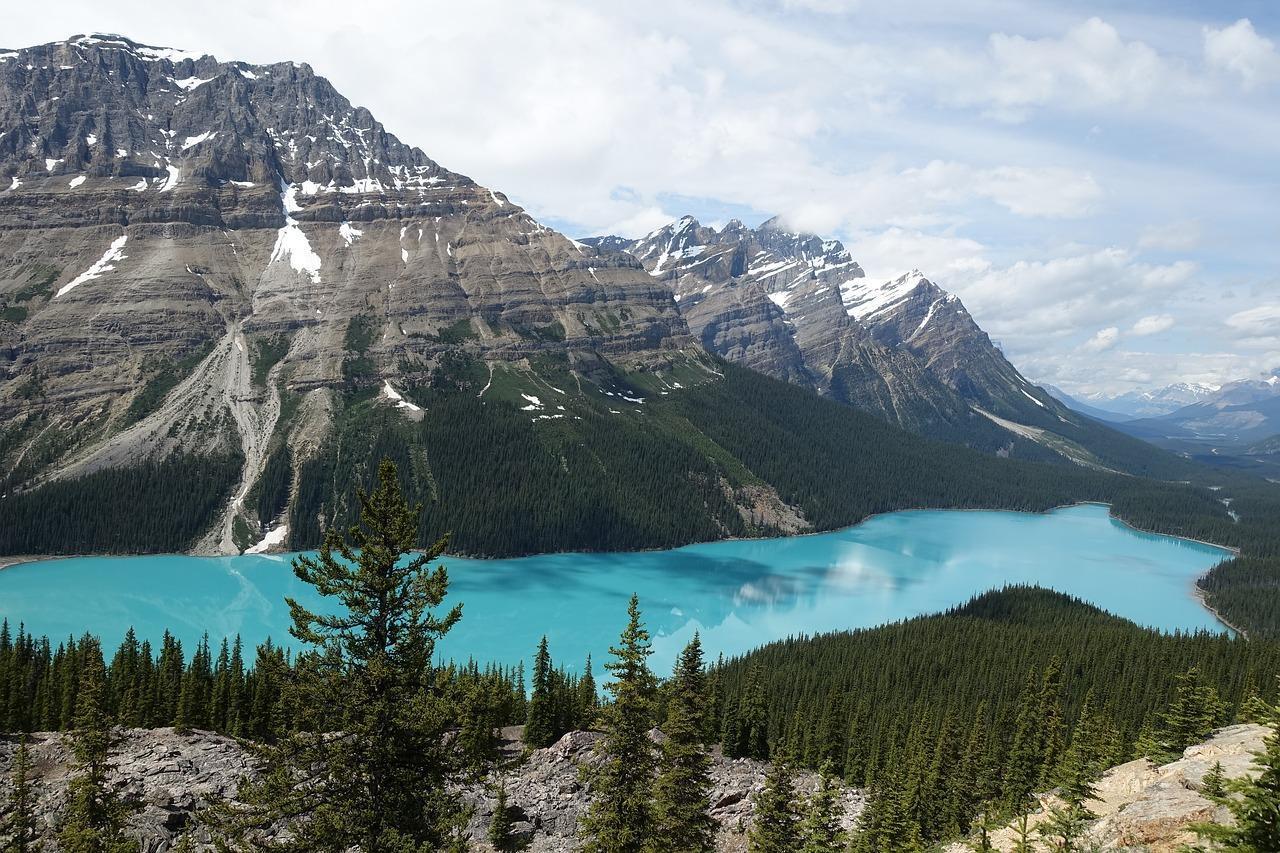 Jasper National Park | You Need to Visit These Canadian National Parks | amotherworld.com