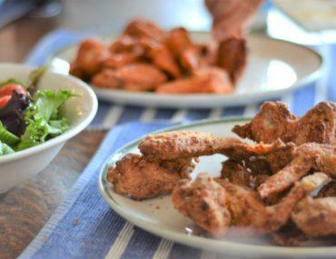 How to Make Restaurant-Style Chicken Wings in the Air Fryer | amotherworld